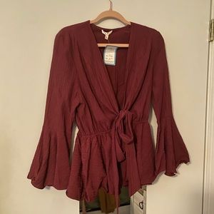 Low Cut Long Sleeve Blouse